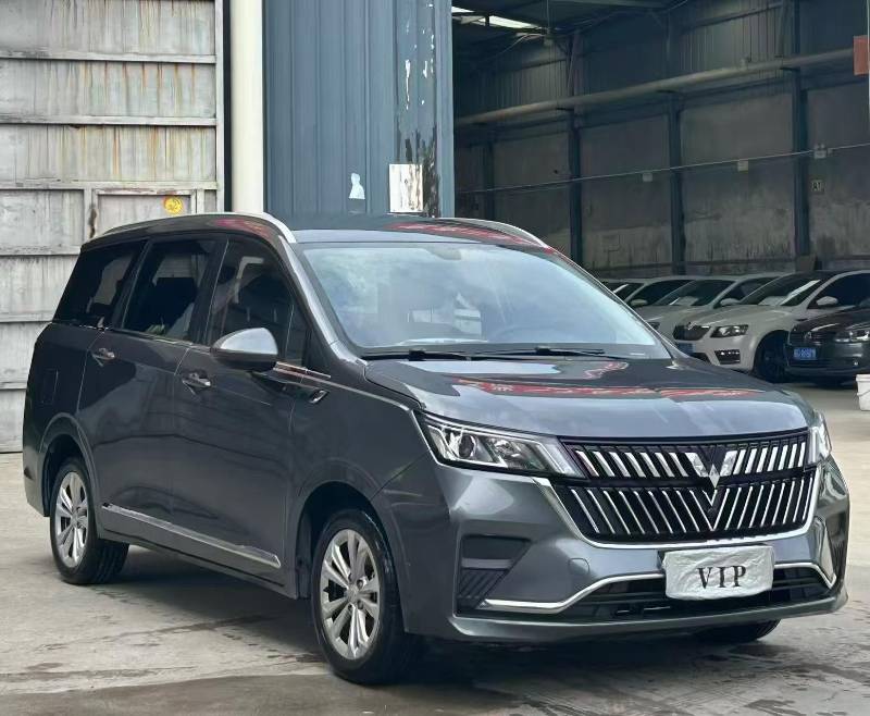 2022 Wuling Jiachen 1.5L ManualElite