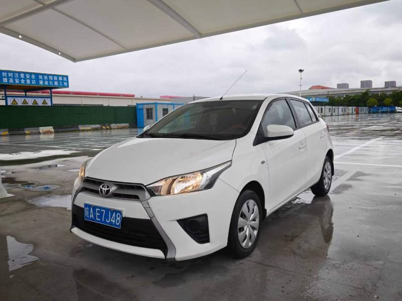 2015 Toyota Yaris L 1.5E Automatic