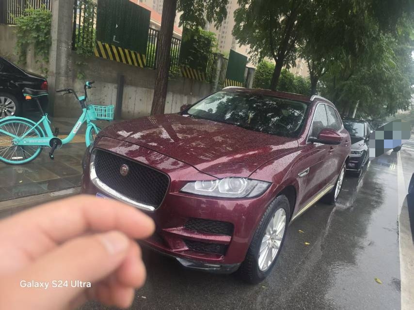 2016 Jaguar F-PACE 2.0T