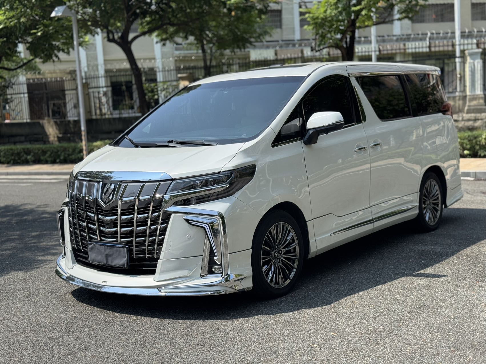 2011 3.5L Automatic Alphard Middle East Version