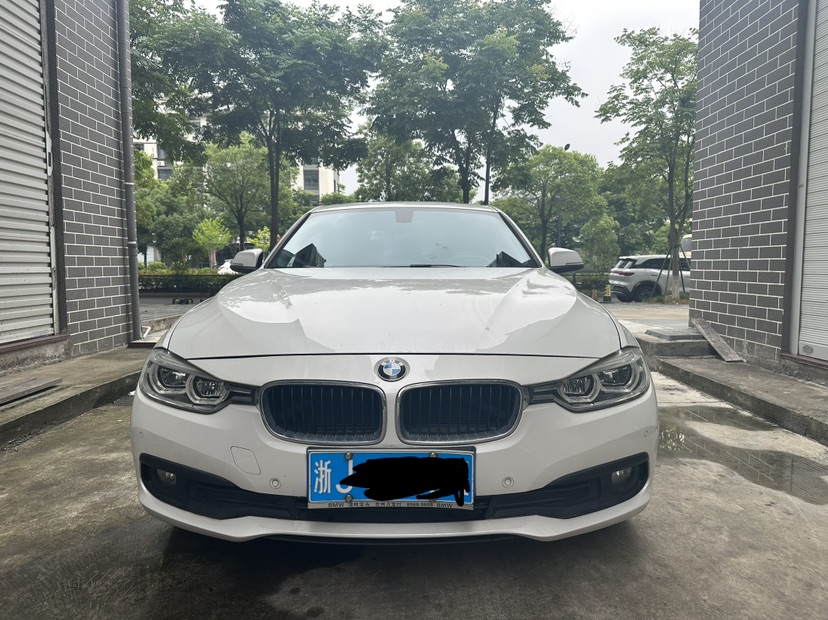 2016 BMW 3 Series 316i Fashion