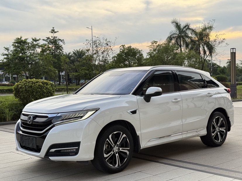 2017 Honda UR-V 370TURBO