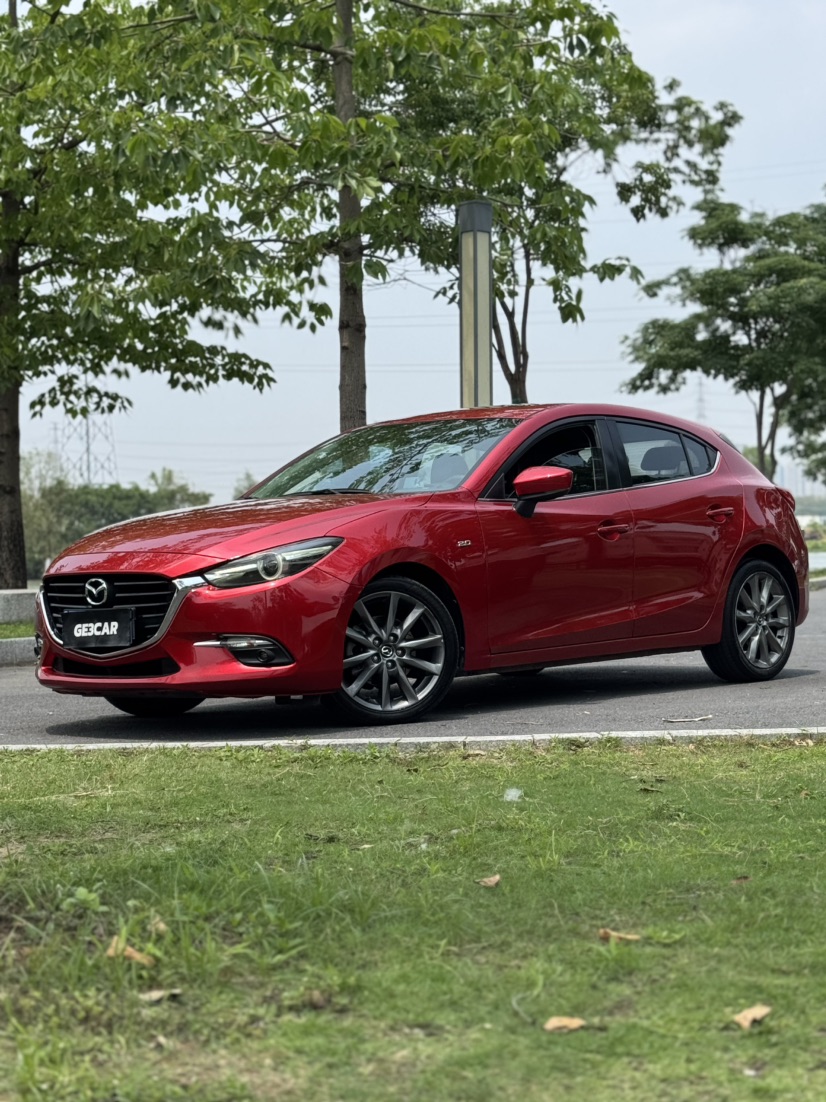 2017 Mazda 3 Axela 2.0L Automatic Sport
