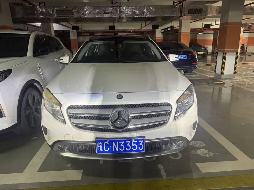 2015 Mercedes-Benz GLA 200