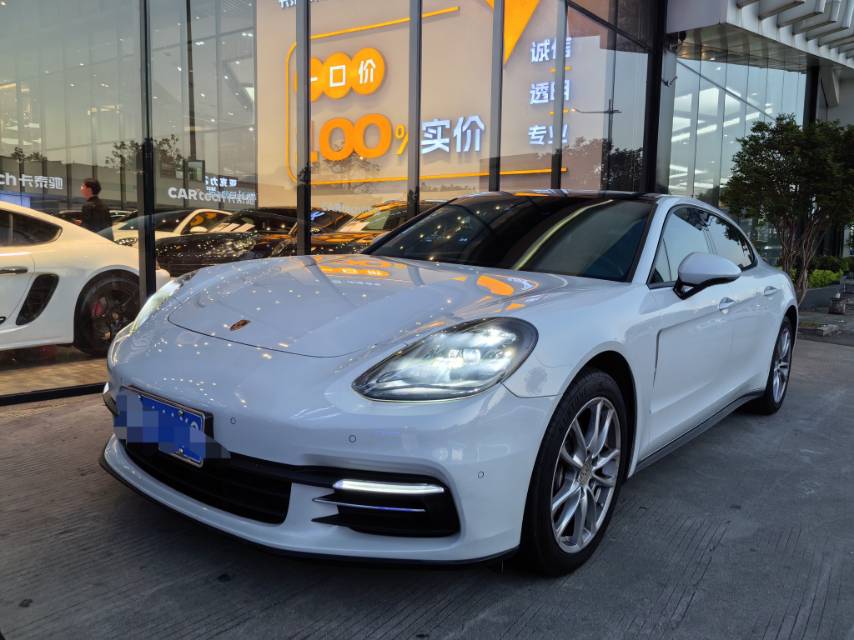 2017 Porsche Panamera 4 3.0T