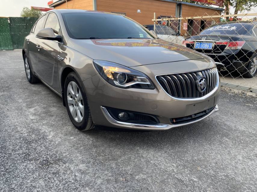 2015 Buick Regal 2.0L Fashion