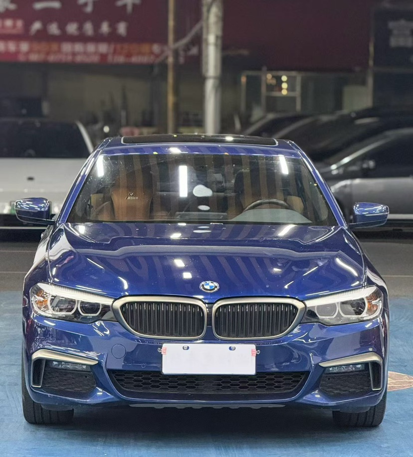 2019 BMW 5 Series 525i M (Imported)