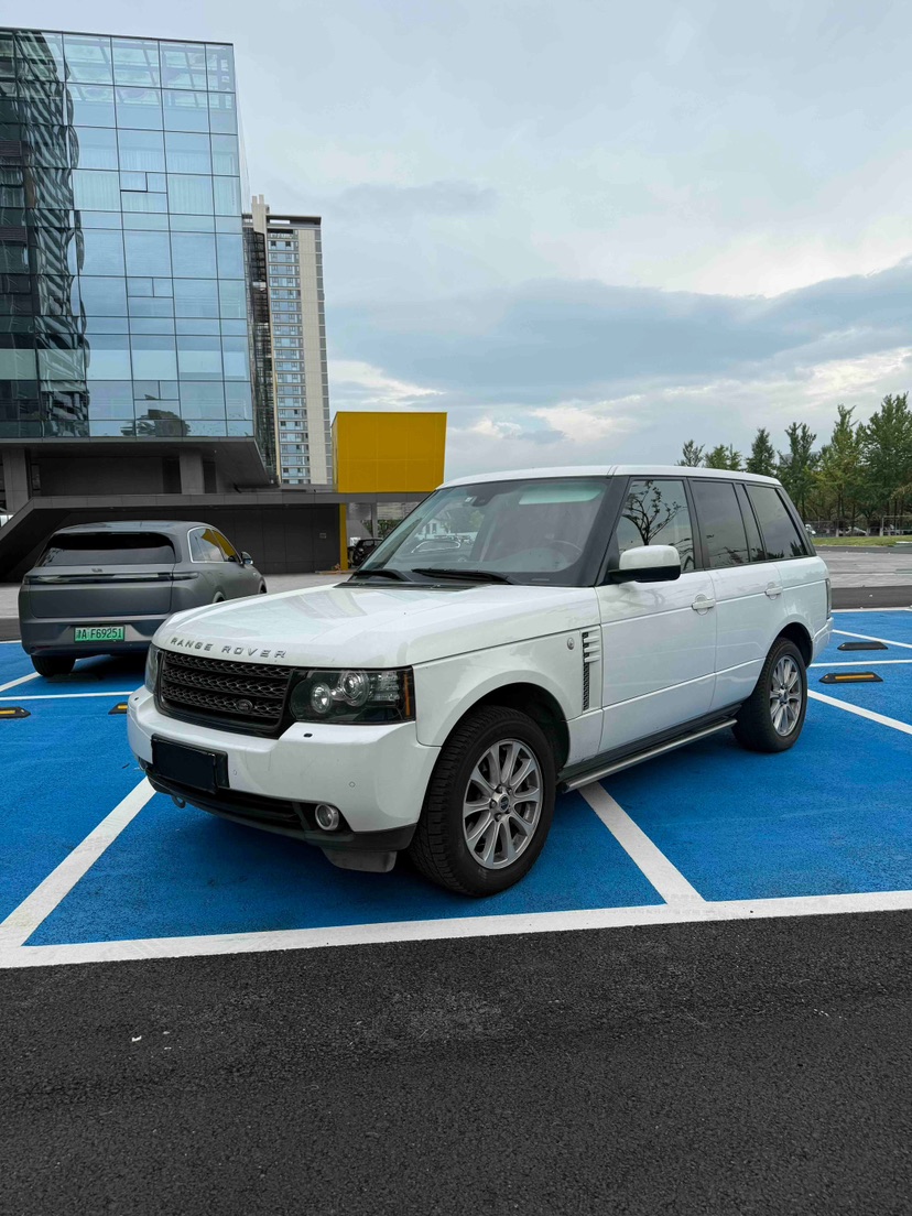 2012 Land Rover Range Rover 4.4 TDV8 Diesel Turbocharged Model