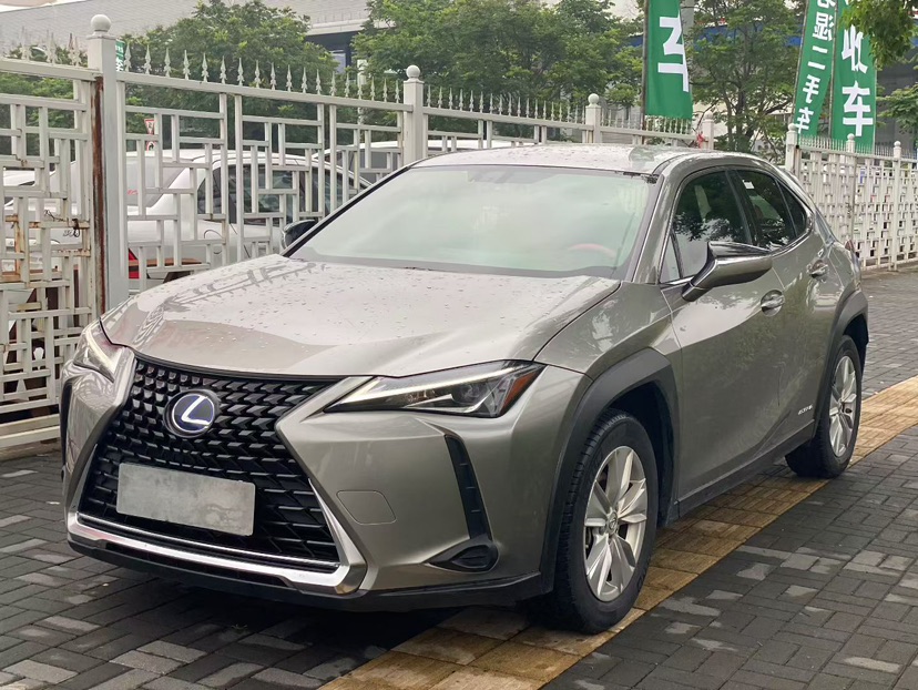 2022 Lexus UX 260h ·