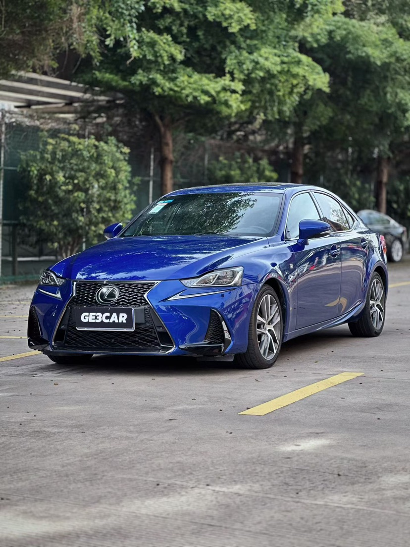 2017 Lexus IS 300 F SPORT