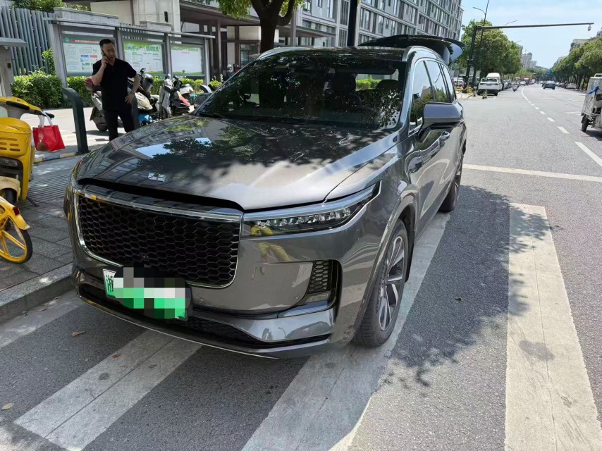 2020 Li Auto 6