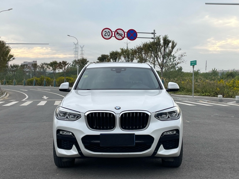 2018 BMW X3 Drive25i M