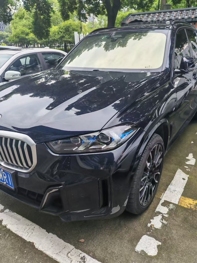 2023 BMW X5 Drive 40Li M