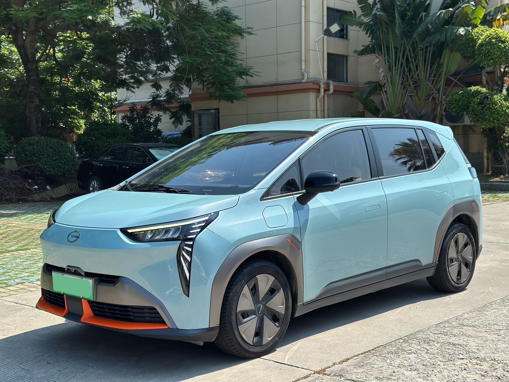2021 AION Y 70