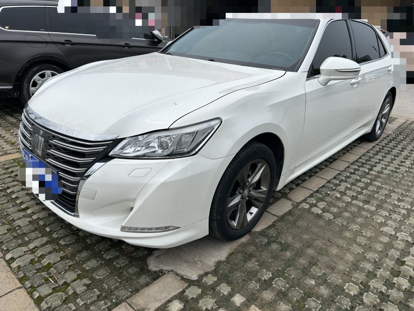 2015 Toyota Crown 2.5L