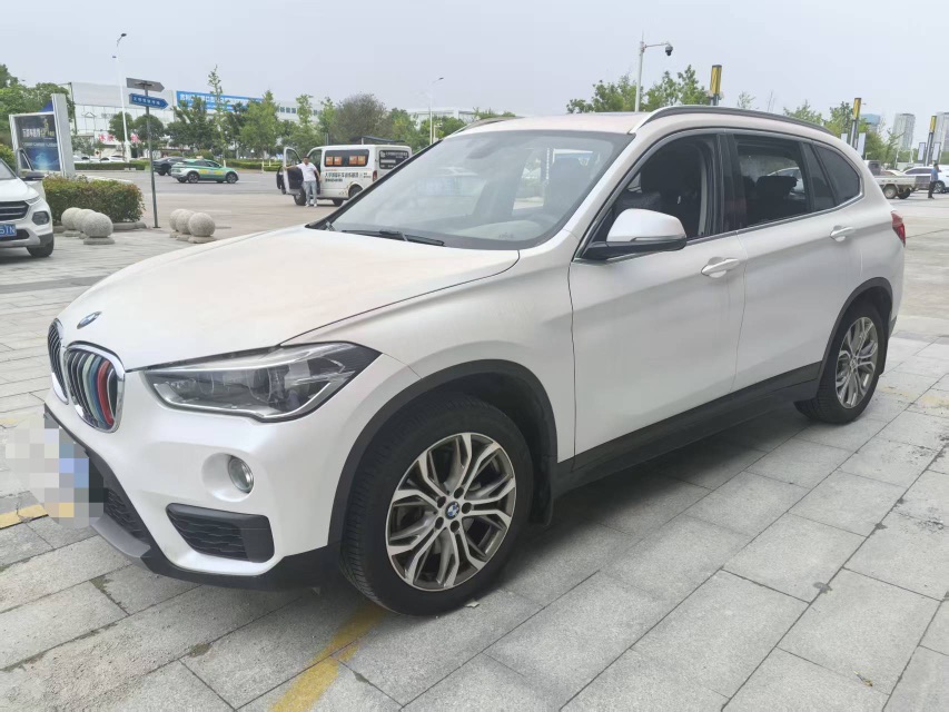 2019 BMW X1 s Drive20Li