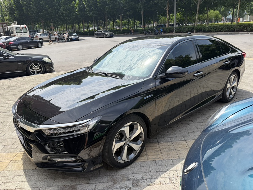 2018 Honda Accord · 2.0L