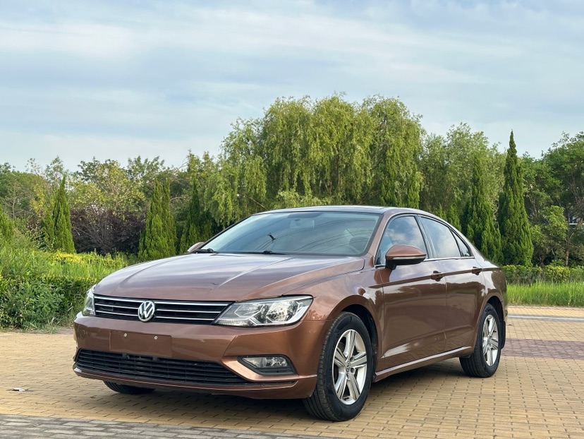 2015 230TSI DS Volkswagen Lamando