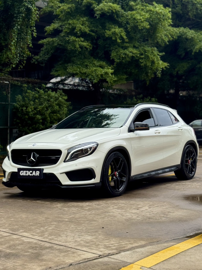 2015 Mercedes-Benz GLA AMG GLA 45 4MATIC