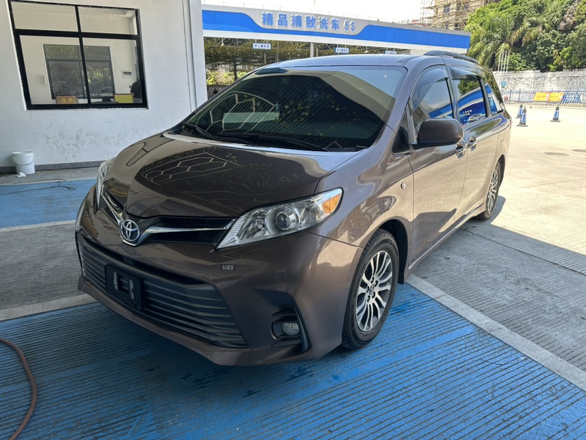 2019 3.5L hand-in-one XLE Mobility Auto Access two-wheel drive 7-seat Sienna US version