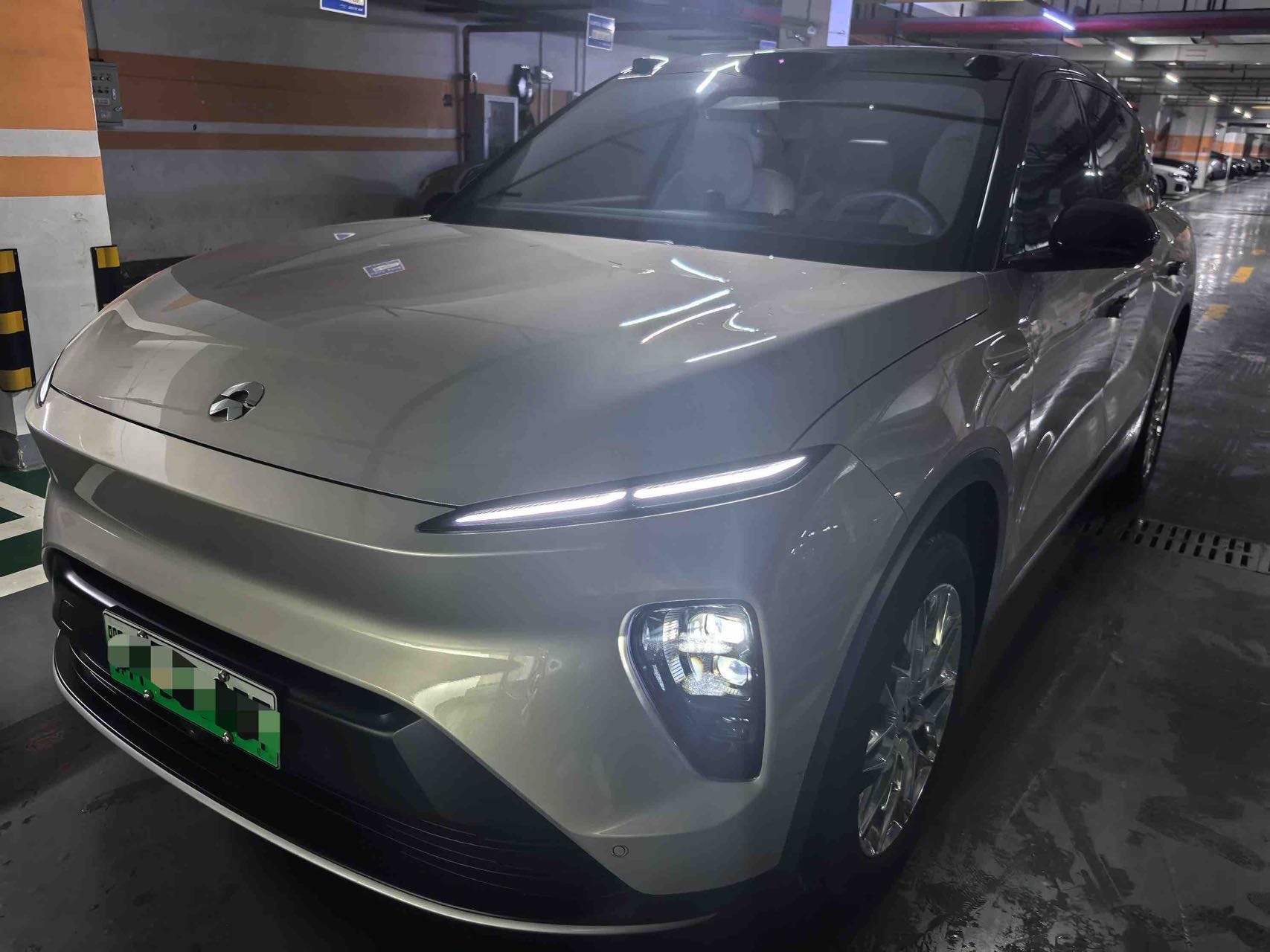 2024 NIO ES8 75k Wh