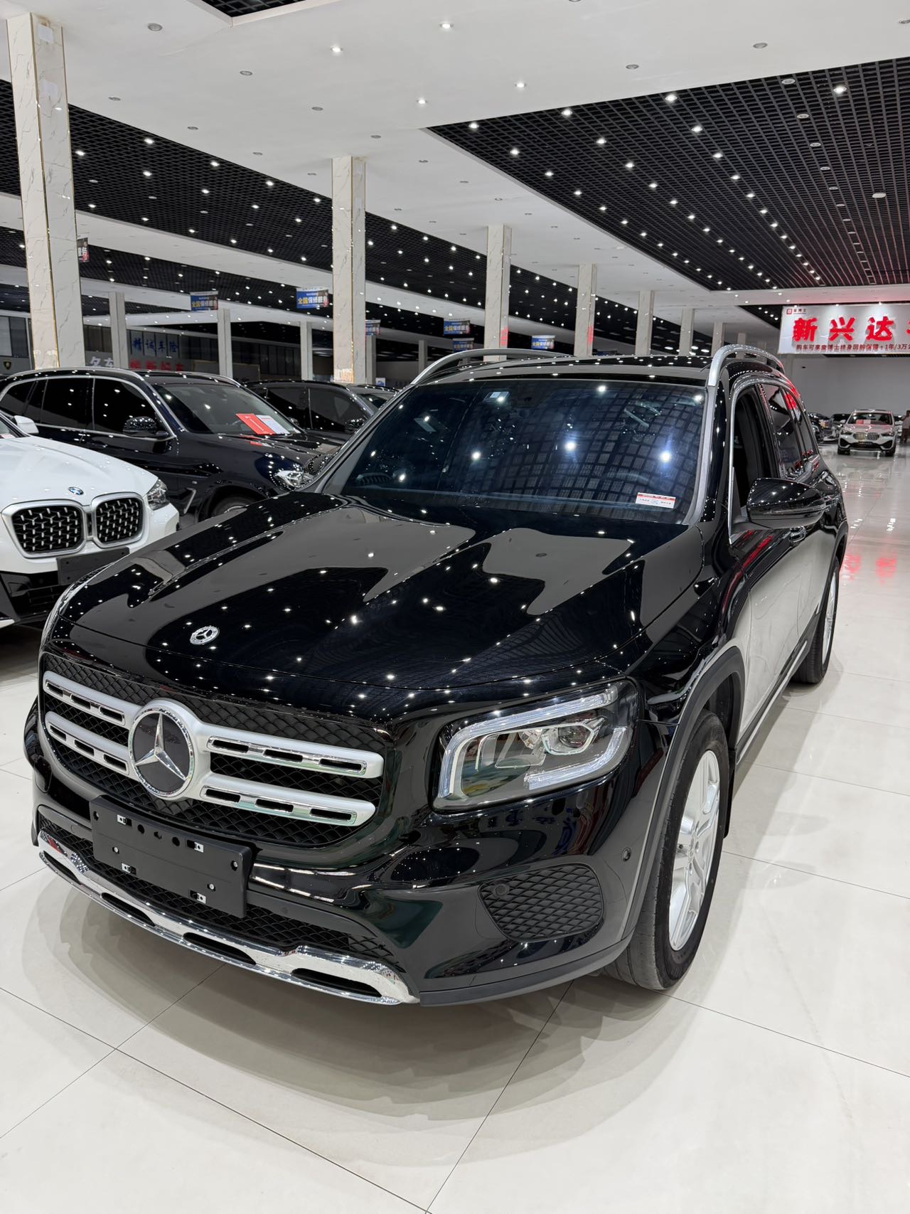 2023 Mercedes-Benz GLB 220
