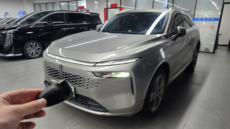 2023 WEY Blue Mountains DHT-PHEV Two-Wheel Drive Long-Range Standard Edition