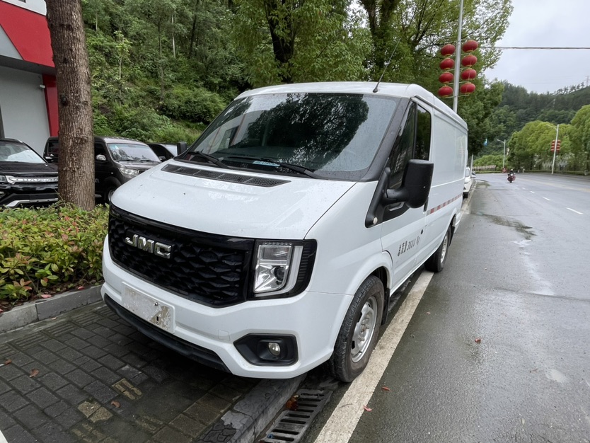2022 2.0T Manual Van Short-Wheelbase Low-Roof 3-Seater
